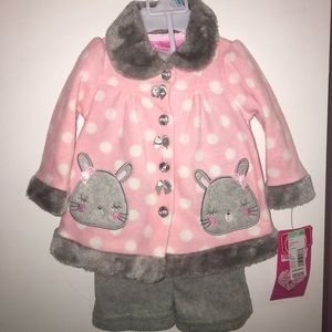 Adorable Infant Faux Fur set! New with tags
